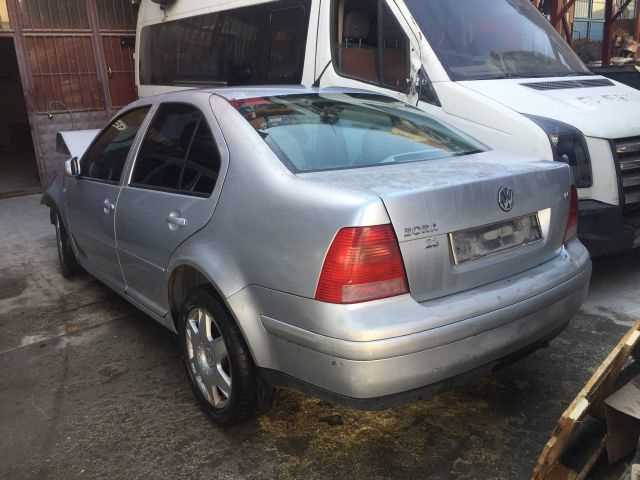 Volkswagen Bora Çıkma Yedek Arka Tanpon